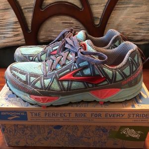 Brooks Cascadia 8 Women’s Trail Running Shoes